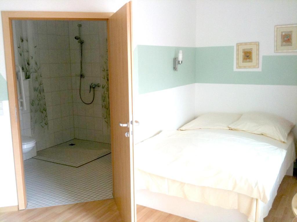 I-Motel Obertshausen Δωμάτιο φωτογραφία